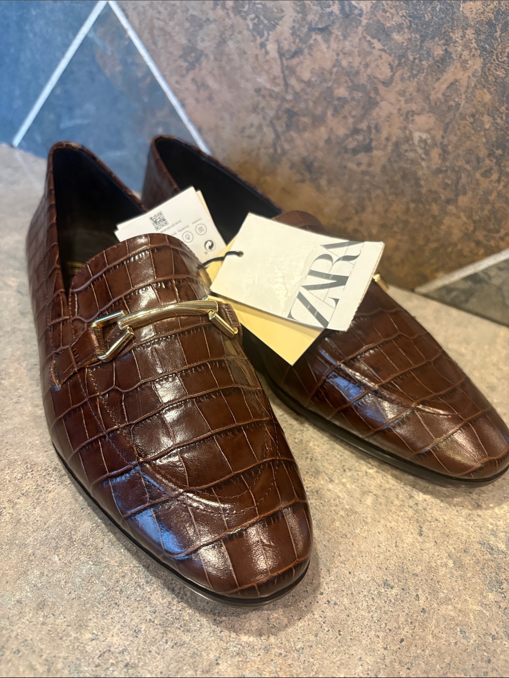 Zara Brown Croc-Embossed Leather Slip-On Loafers with Gold Buckle Size 10